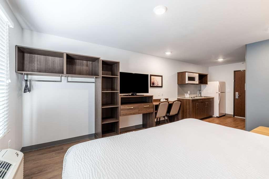 Extended Stay America Select Suites - Charlotte - Northlake Шарлът Стая снимка