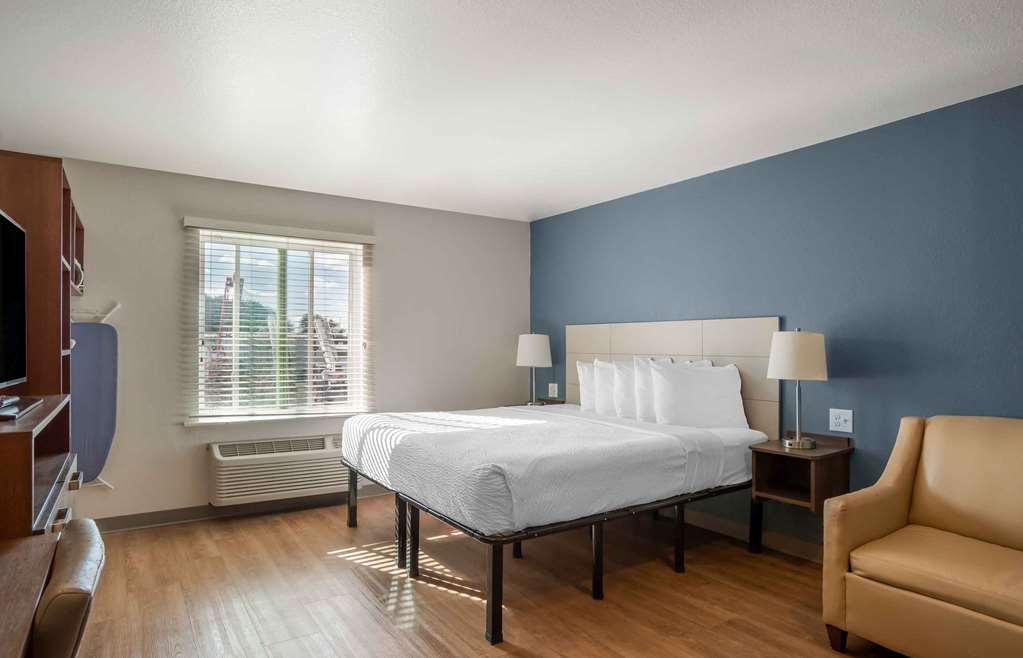 Extended Stay America Select Suites - Charlotte - Northlake Шарлът Стая снимка