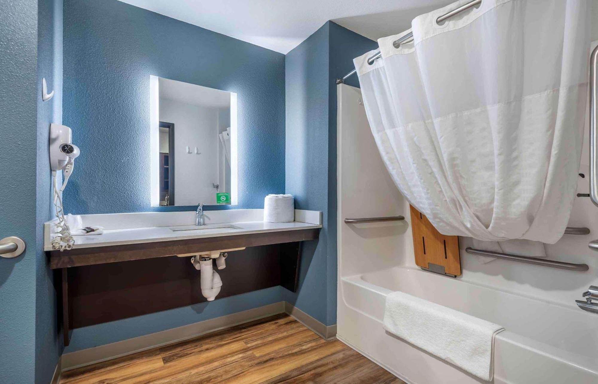 Extended Stay America Select Suites - Charlotte - Northlake Шарлът Екстериор снимка