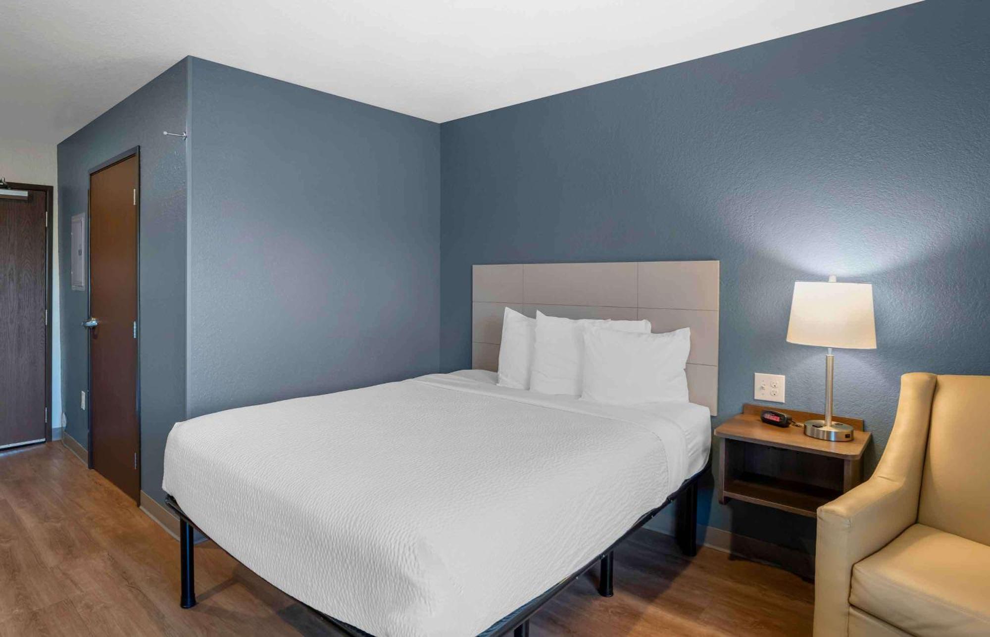 Extended Stay America Select Suites - Charlotte - Northlake Шарлът Екстериор снимка